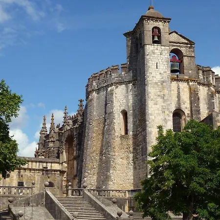 Tomarhousing - Style Tomar