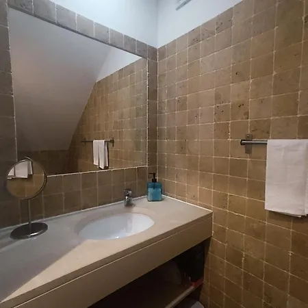 Tomarhousing - Style